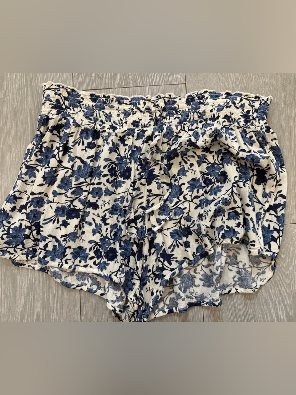 American Eagle Outfitters Blue Floral Shorts